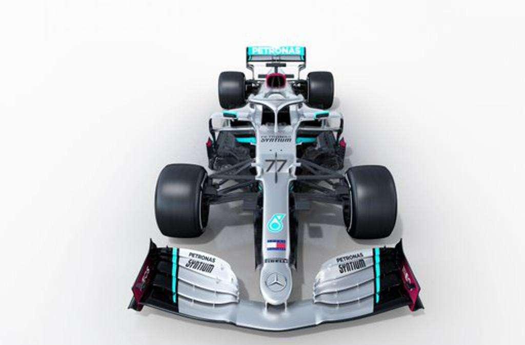 F1 / Ecco la Mercedes W11: copiata la Ferrari