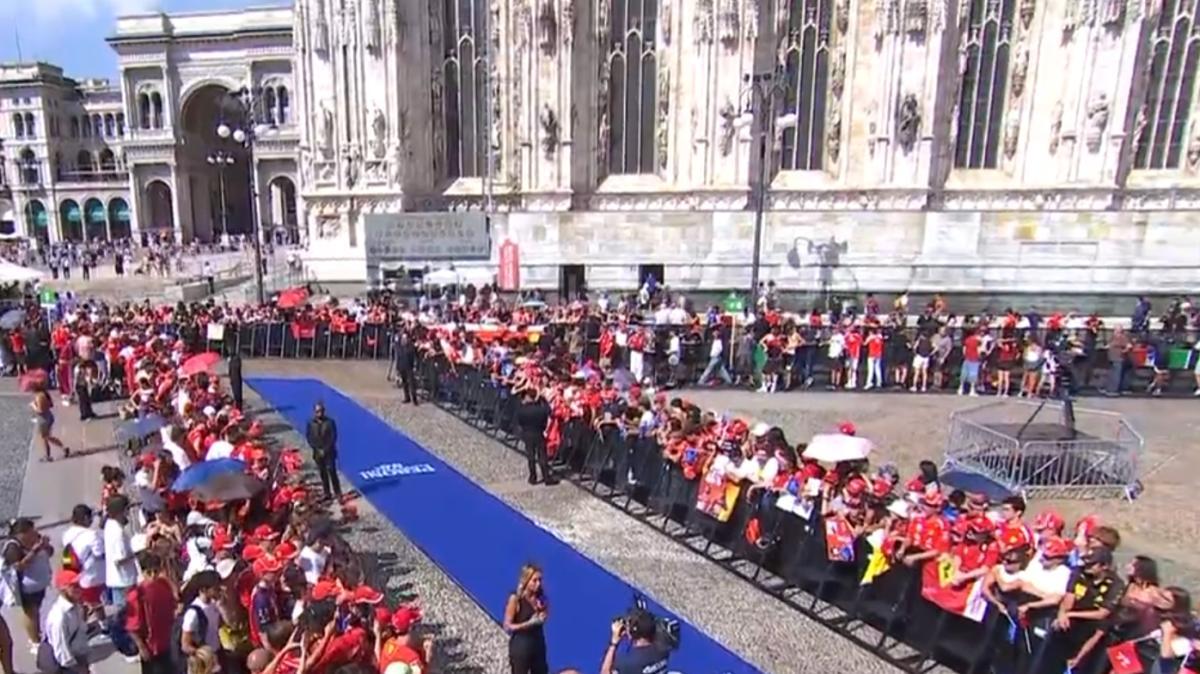 F1 | Milano si tinge di rosso con 'Drive to Monza': febbre Ferrari