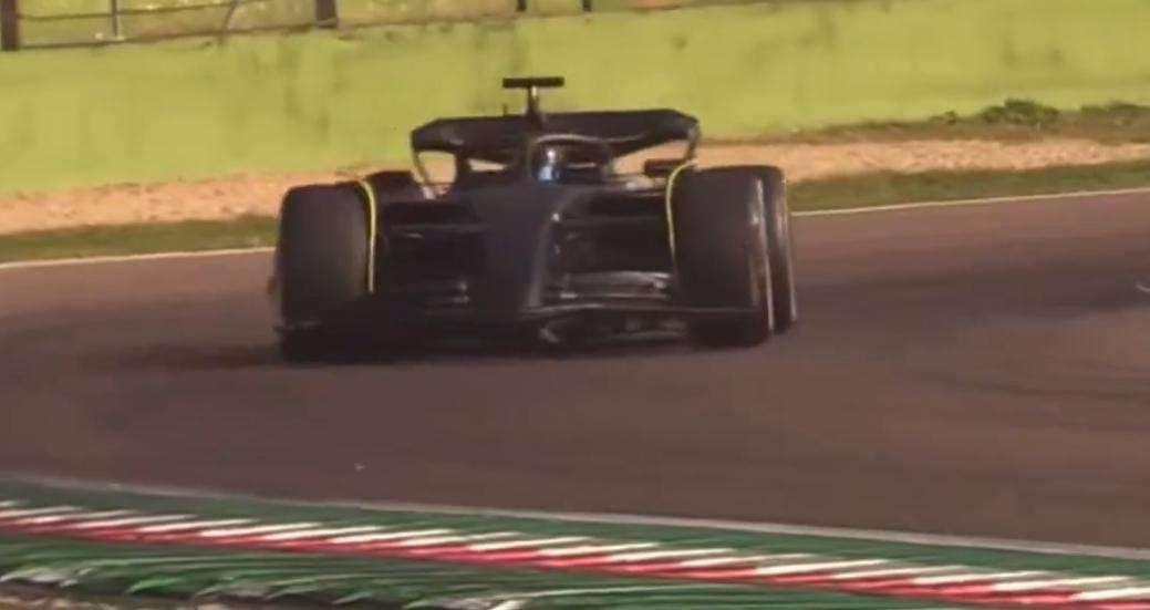 F1 Formula 1 | Pérez a Imola con la Ferrari SF-23 nera: Cadillac va!