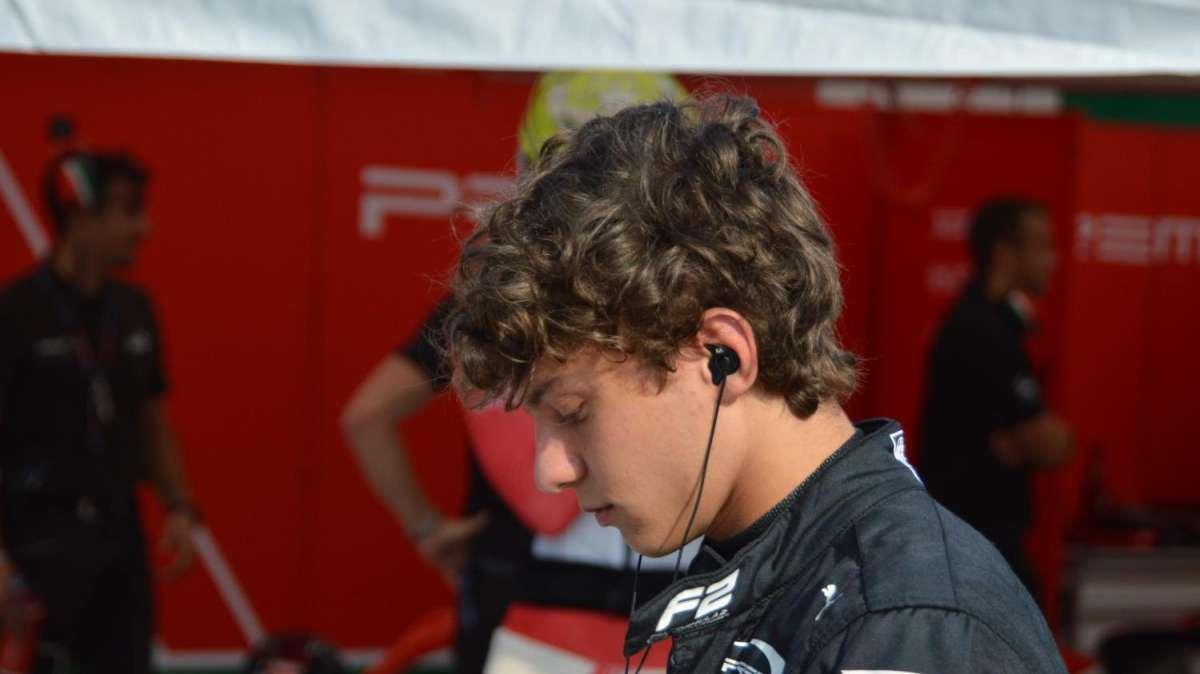 Finale amaro per Antonelli ad Abu Dhabi: una Mercedes troppo ballerina