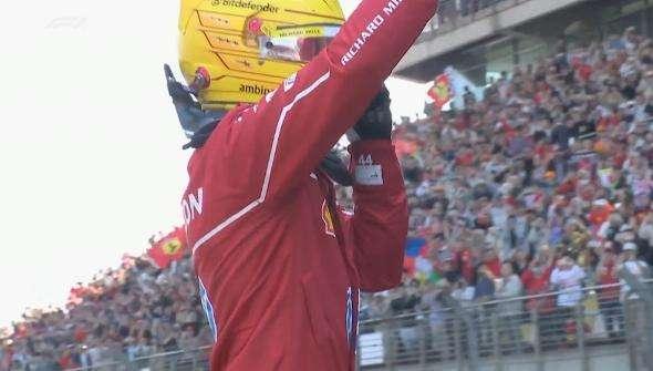 F1 | Ferrari e Hamilton fanno la storia insieme: prima vittoria della Sprint 