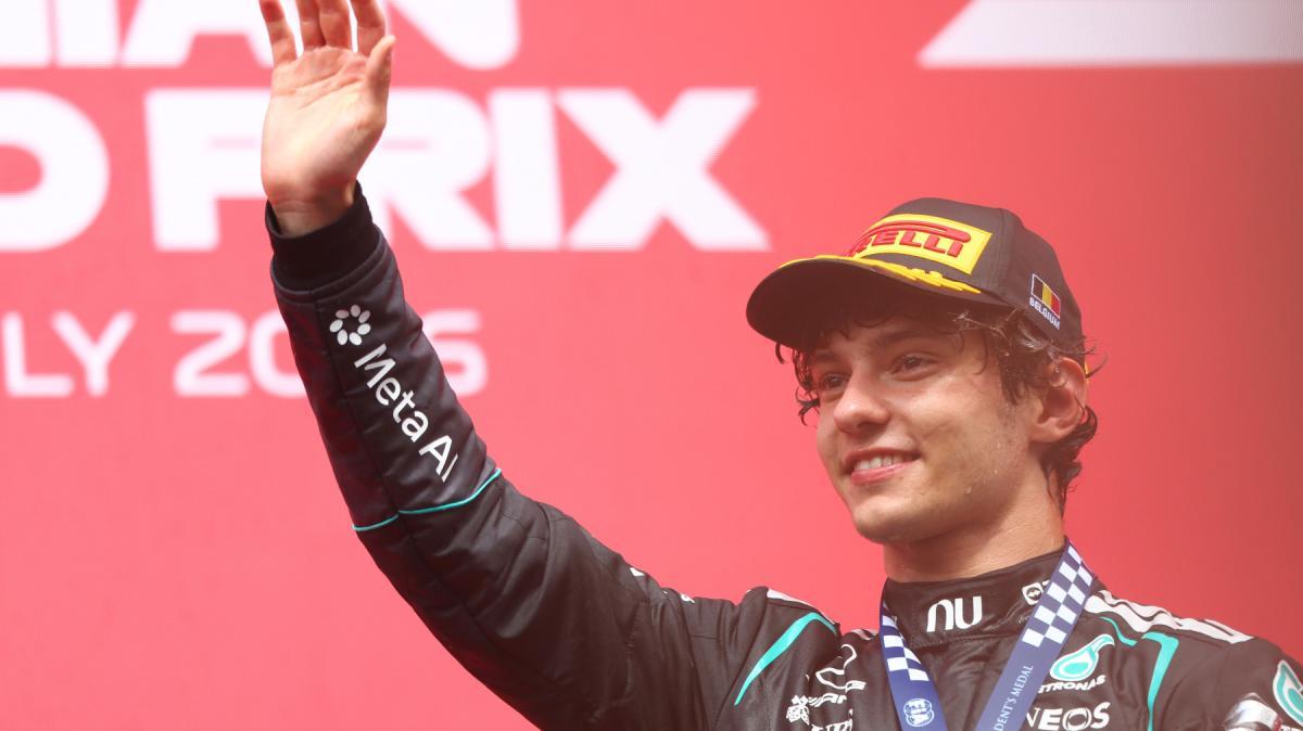 by courtesy of Pirelli
