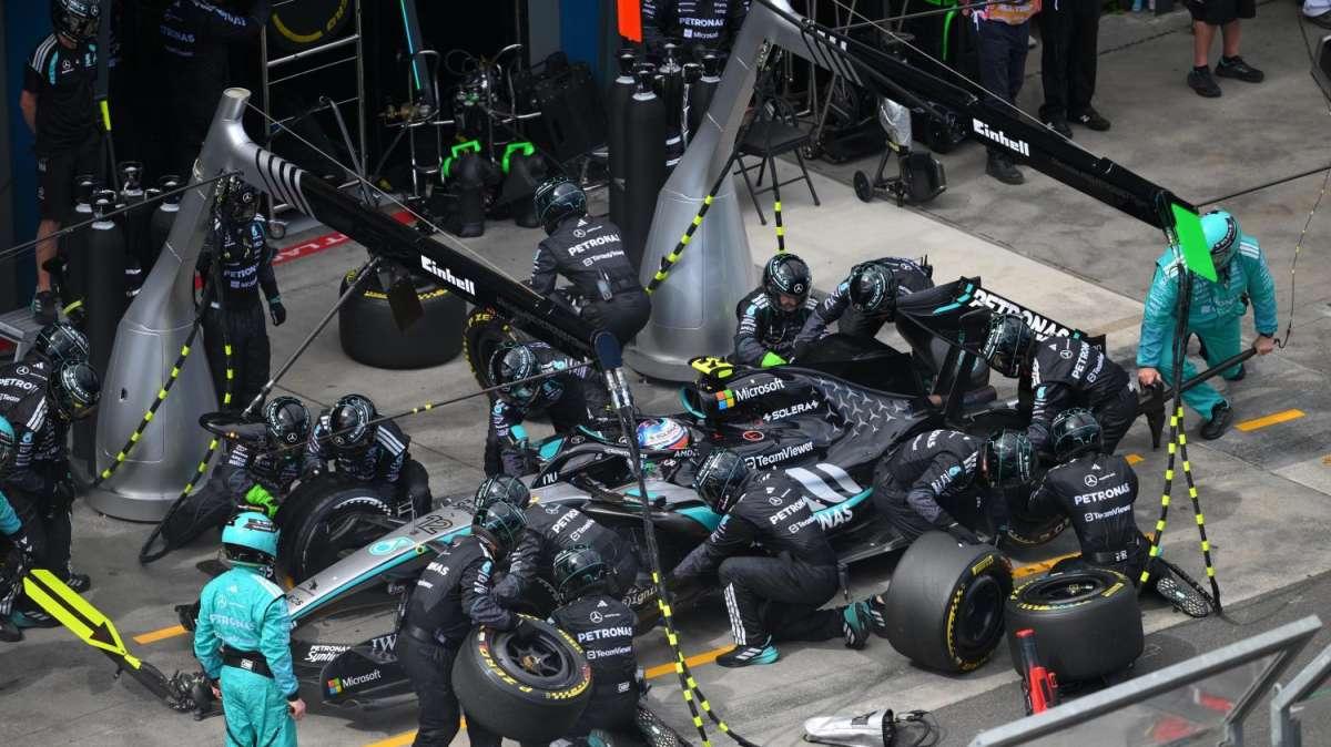 F1 | Mercedes si aggiorna a Barcellona: nuova ala posteriore per i lunghi curvoni