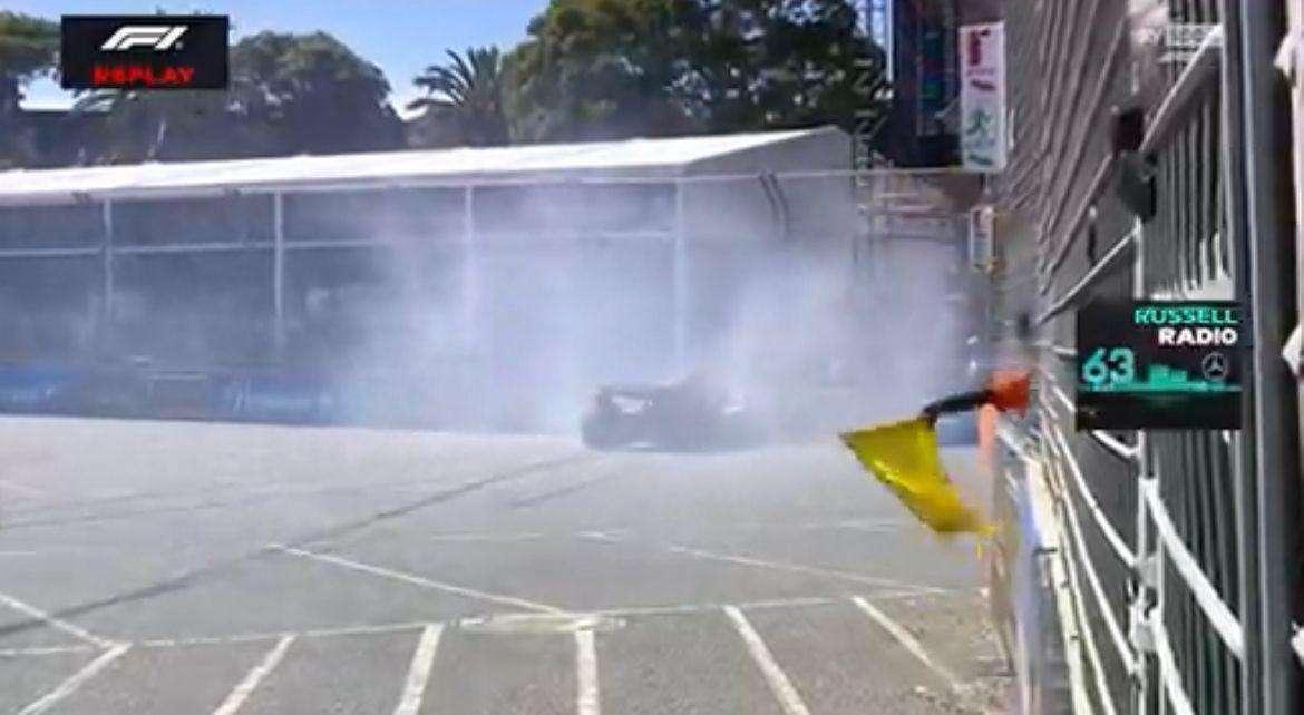 F1 | FP1 Australia, Russell si salva: inchioda e bacia il muro