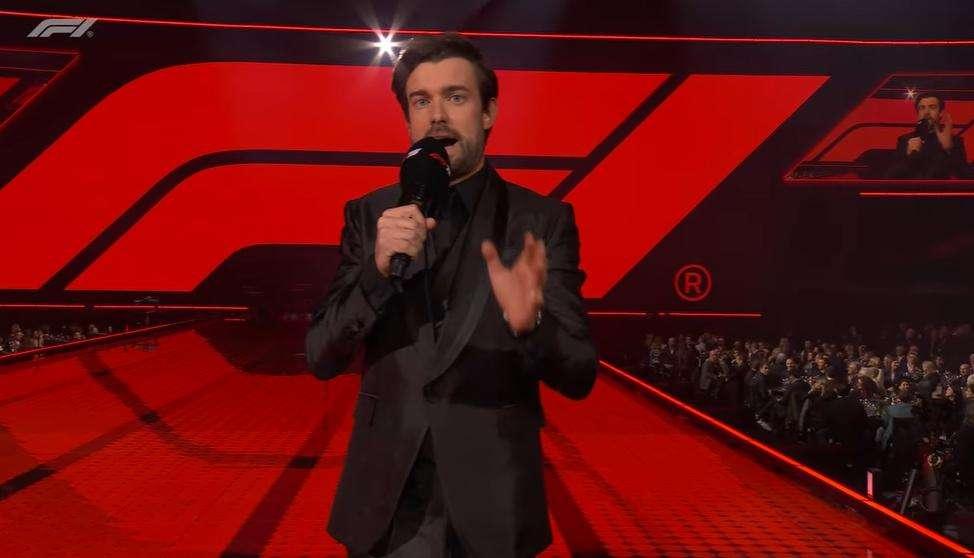 F1 | Jake Whitehall, chi è il presentatore che ha preso in giro Hamilton? 