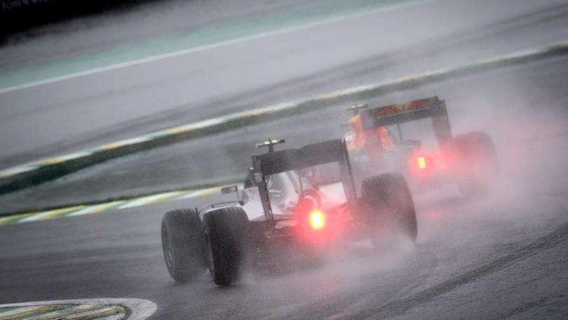 Formula 1 | Ungheria, la partenza e gli incredibili i botti di curva 1 
