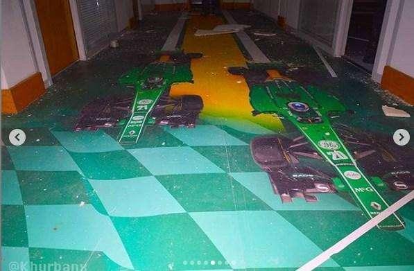 F1 / Caterham, ve la ricordate? Le impressionanti immagini di un fallimento
