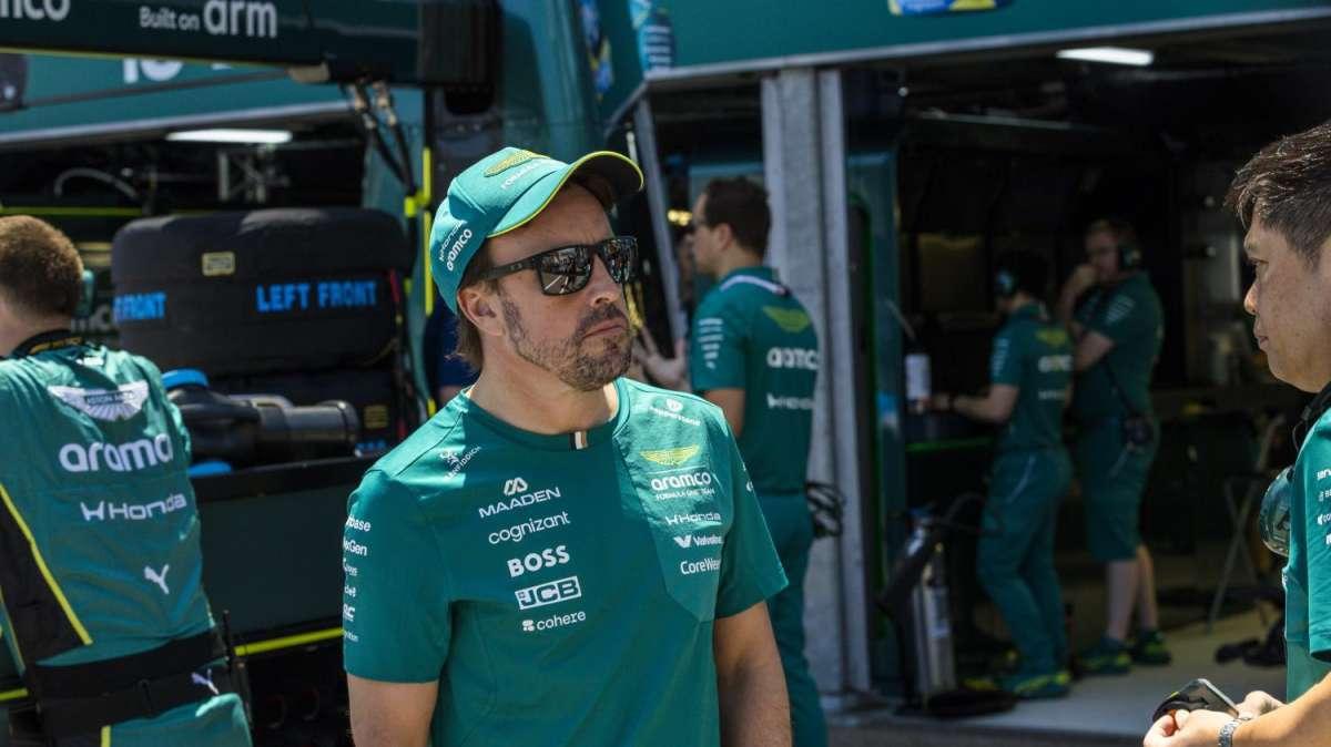 F1 | Alonso critica i motori 2026: “Le modifiche non risolveranno il problema”