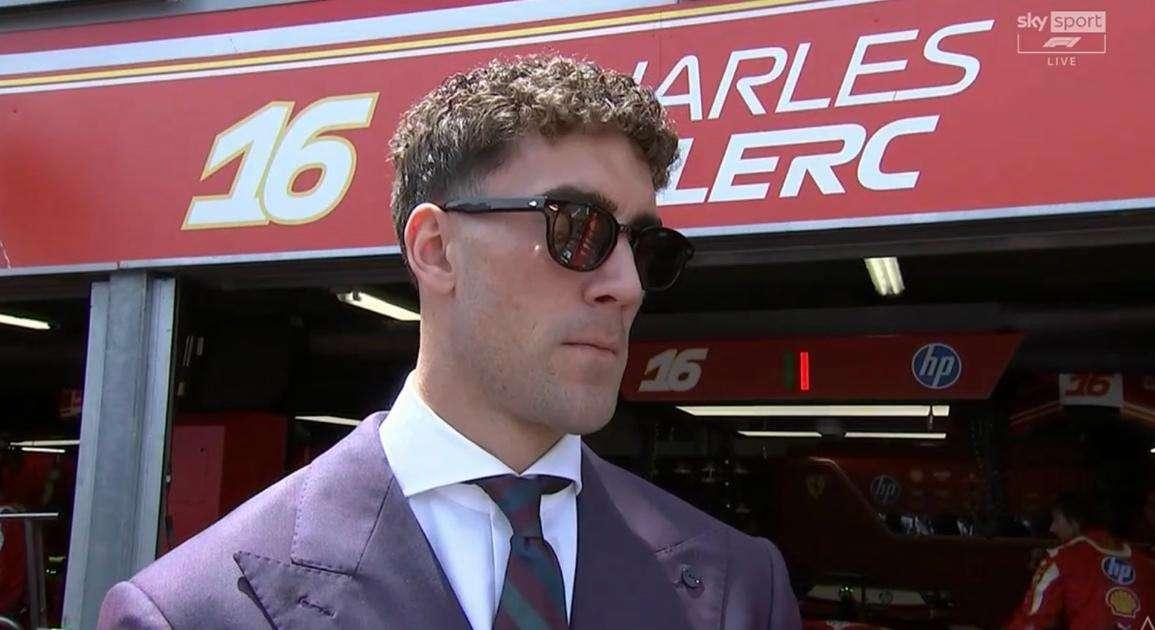 F1 | Ferrari, c'è il bomber della Juventus Vlahovic: "Ho toccato il volante di Leclerc. Lui..."