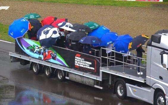 Formula 1 | Piove a Imola. Hamilton vuole vincere: Valsecchi d'accordo, Gené no