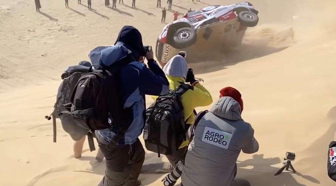 Video / Dakar 2020, ecco l'incidente di Alonso: cappottamento!
