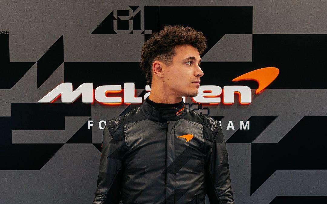 F1 | Nuove Tute McLaren 2025: un look total black con dettagli arancioni