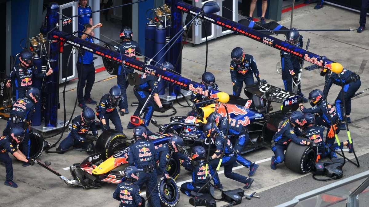 F1 | Steiner bacchetta Red Bull e Verstappen: "I capricci non servono, Max può andare via"