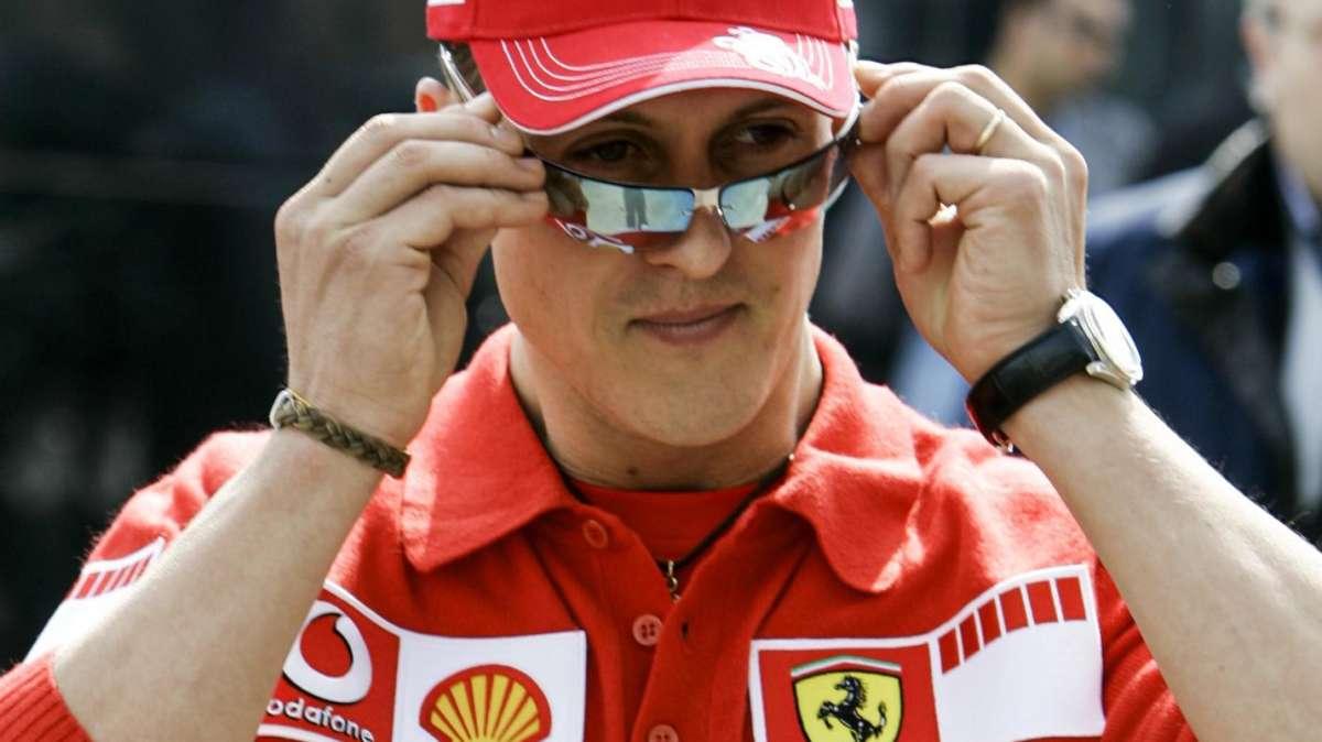 F1 | Ferrari, venduti cimeli di Michael Schumacher all'asta: record per la tuta