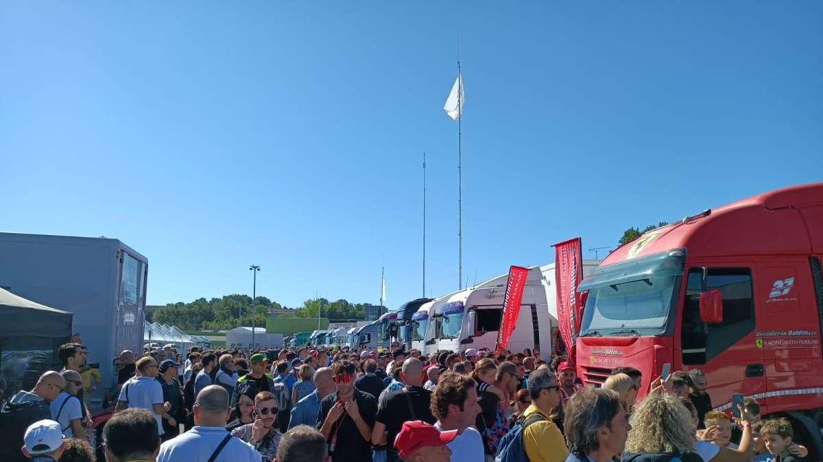 Ferrari | Delirio a Vallelunga: tutto esaurito. Fisichella-Barrichello e l'attesa
