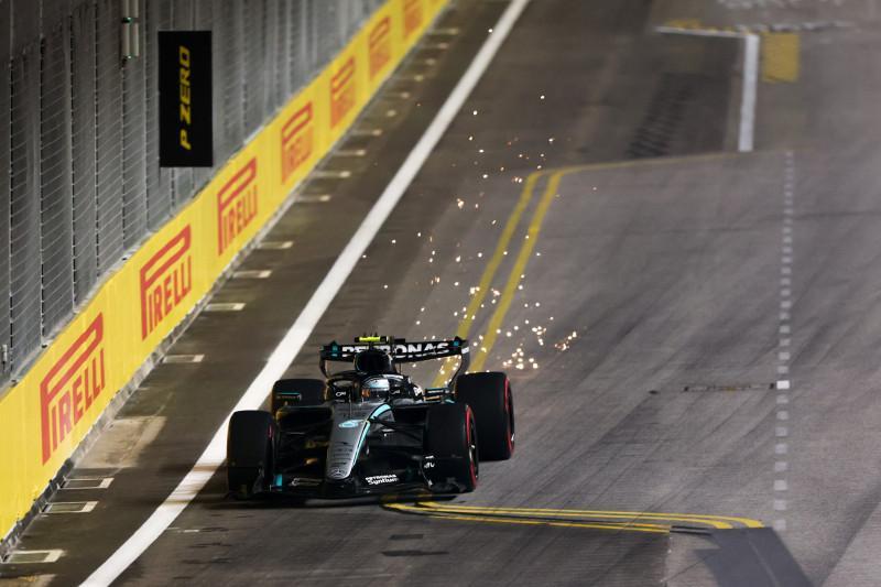 DIRETTA LIVE F1 | Sprint GP Singapore: Partenza ritardata per pioggia