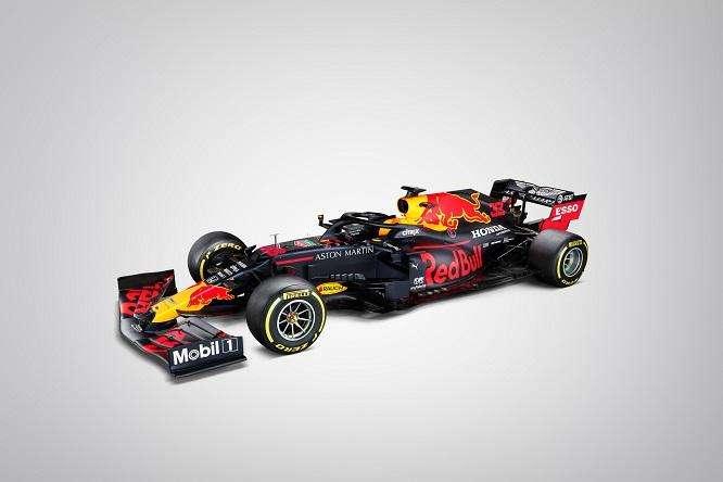 F1/ Presentazione Red Bull, nessuno stravolgimento, particolare il musetto