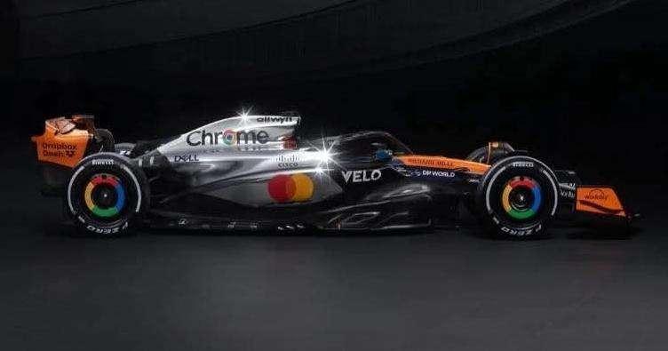 F1 | McLaren svela a Trafalgar Square la livrea speciale per Silverstone