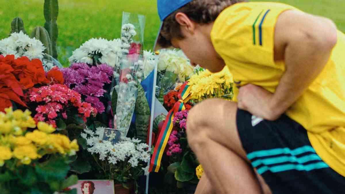 F1 Formula 1 | Interlagos, Antonelli omaggia Ayrton Senna sulla sua tomba