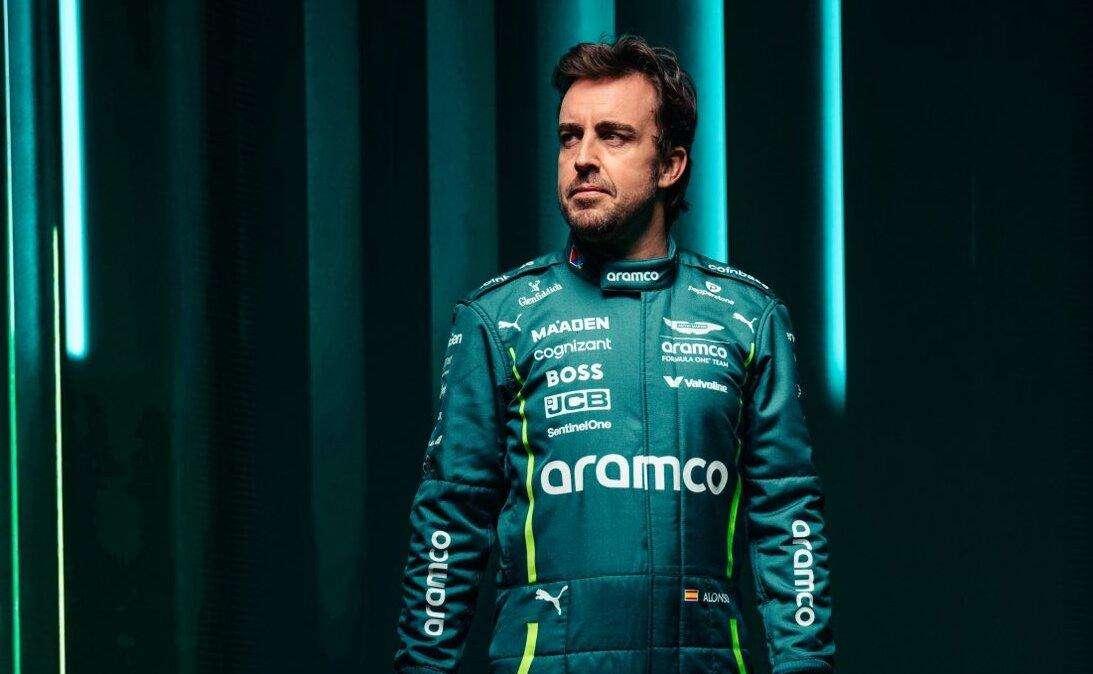 F1 | Aston Martin F1 2025: Alonso e Stroll svelano le nuove tute da gara