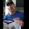 VIDEO - La maglia stile Yankees a John Cena. Scelta forse infelice...