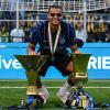 Akanji accoglie Stones in nerazzurro: “Benvenuto fratello”