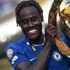 Inter-Chalobah, contatti diretti.  Offerto un terzino dalla Premier, ma priorità a Khalaili