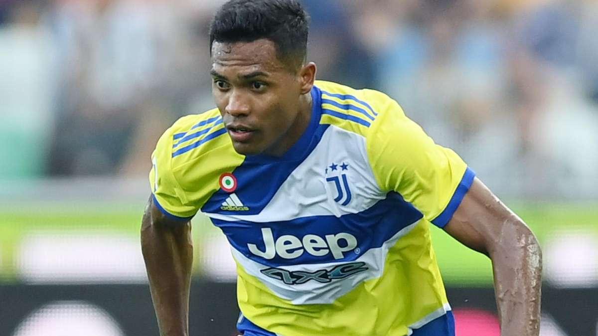 Qui Juve - Alex Sandro, seduta completa in gruppo. Danilo e Arthur rientrati a Torino