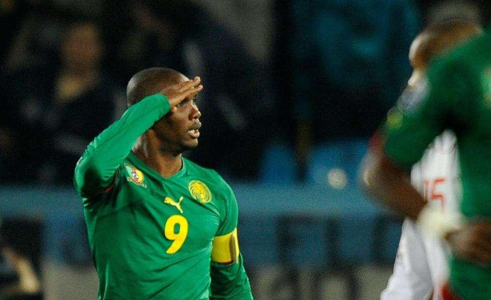 Eto'o segna e centra il palo, ma il Camerun perde 2-1