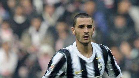 Bonucci: "Chi si aspettava la sconfitta dell'Inter?"