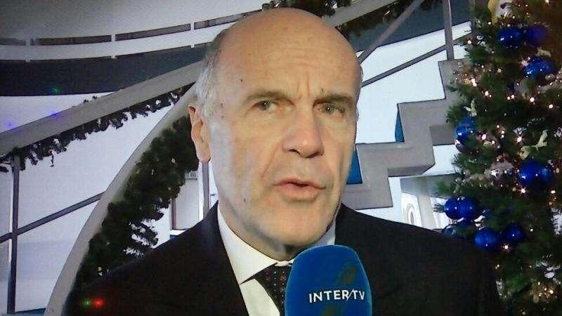 Covid-19, il medico Volpi contagiato: "Esperienza durissima. Ripartire a maggio? Enormi rischi. Ci guidi la scienza, non altro"