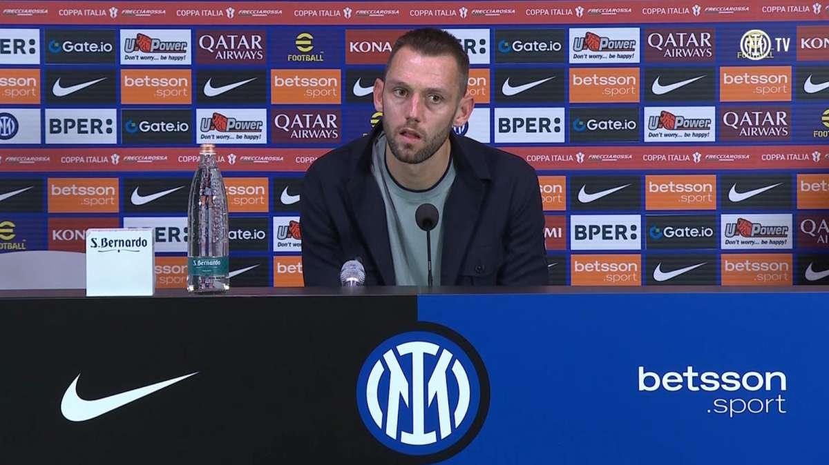 De Vrij in conferenza: "Rinnovo? Ora non penso a queste cose. La Coppa Italia era un obiettivo, fa male perdere così"