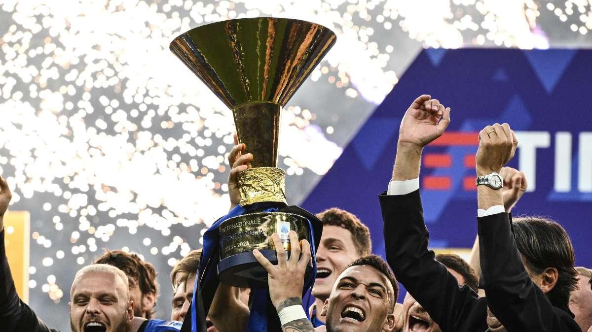 Corsera - Il giorno dei calendari. La Serie A cambia sponsor dopo 26 anni