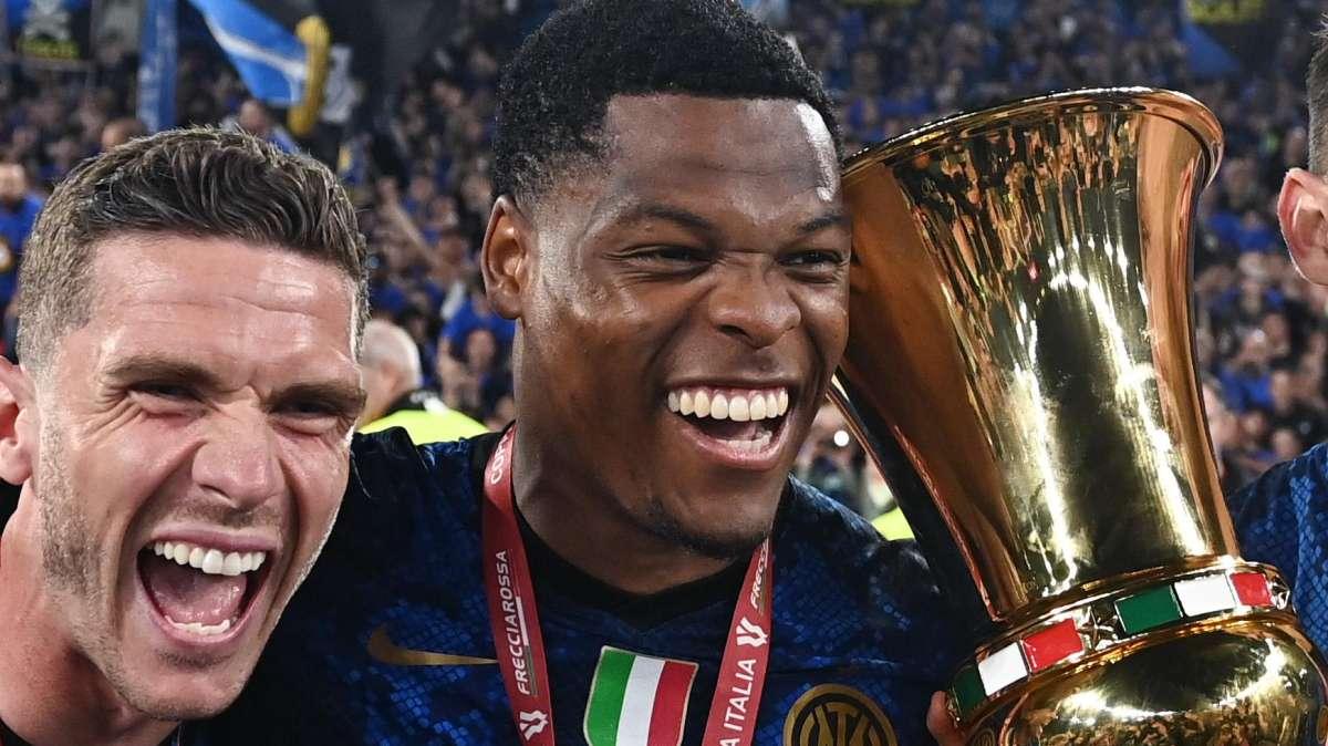 TS - Esterni in fermento: via anche Dumfries? Piace Udogie, ma servono uscite