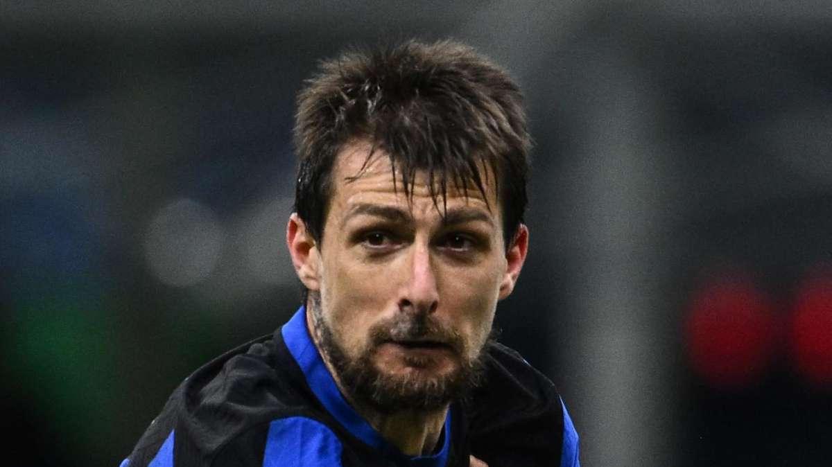 Dal coming out di Jankto al caso Acerbi-Juan Jesus: odio e razzismo in crescita nel calcio