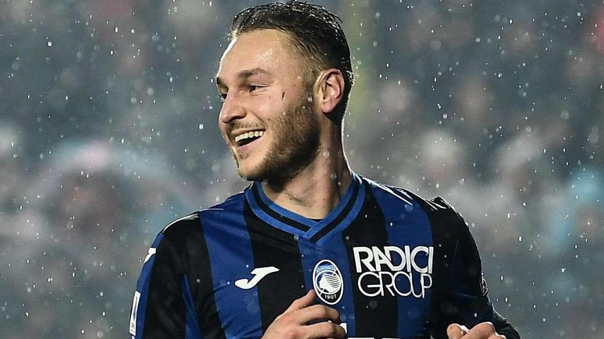 CdS - "Effetto Tonali" sul mercato della Serie A: Milan su Frattesi, l'Inter sonda Koopmeiners. E Milinkovic-Savic...