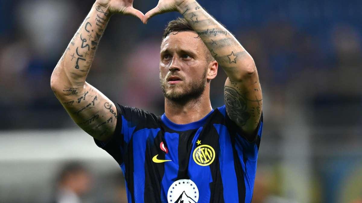 La promessa di Arnautovic dopo l'infortunio: "Grazie a tutti, compagni e tifosi, per l'affetto. Torno presto!"