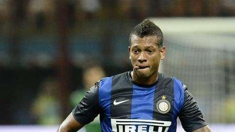 Sky - Mediana: ballottaggio tra Guarin e Cambiasso