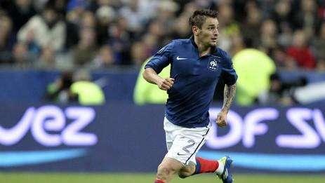 ESCLUSIVA - Inter-Lille, contatti per Debuchy: 7 mln per il dopo-Maicon