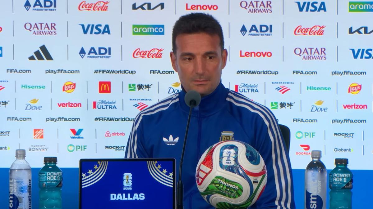 Argentina, Scaloni: "Messi, Lautaro e Alvarez insieme? In futuro magari sì"