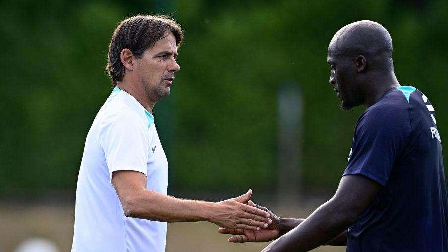 SM - Lukaku punta Inter-Roma: allenamento in campo. Differenziato anche per Calhanoglu