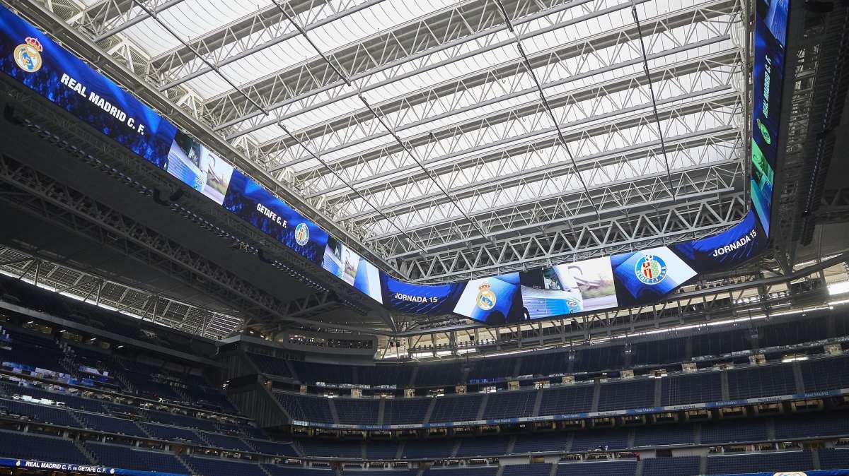 GdS - Chivu, passione NFL: il tecnico dell'Inter è al Bernabeu per la gara tra Dolphins e Commanders