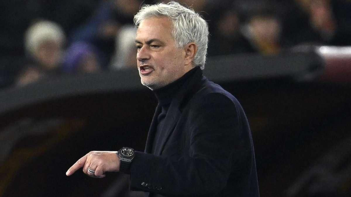 Roma, Mourinho ancora espulso: non parlerà alla stampa dopo l'1-1 contro l'Atalanta