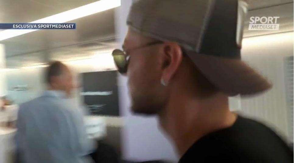 "Mauro, ti dispiace questa situazione?" No comment di Icardi