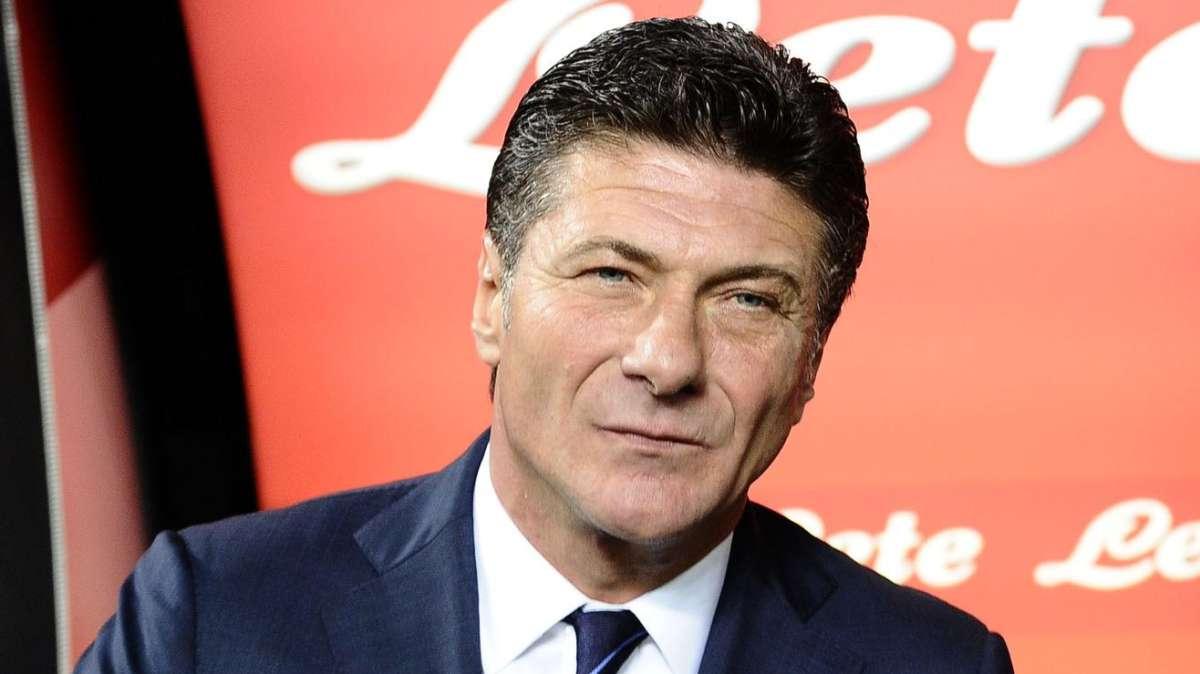 Mazzarri in vantaggio contro il Palermo, Iachini...