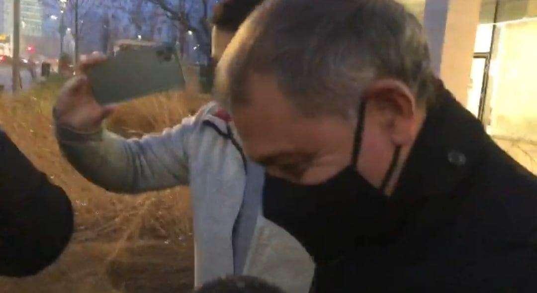 VIDEO - Lautaro, finito il summit in sede. Yaqué: "È felice all'Inter. Rinnovo e clausola? Non ne abbiamo parlato"