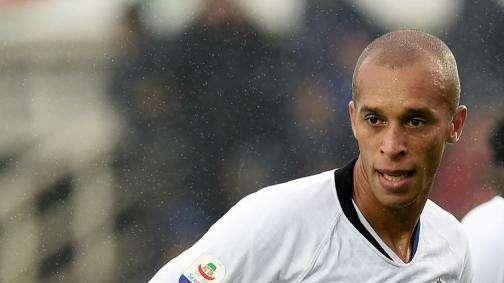 Sky - Domani l'operazione al naso per Miranda. Icardi a parte