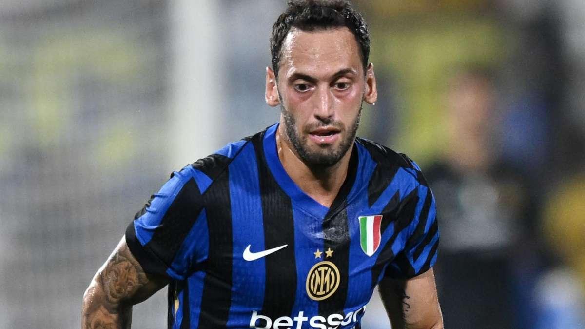 CdS - Calhanoglu lancia la sfida: il turco ormai è un leader, per Inzaghi è imprescindibile