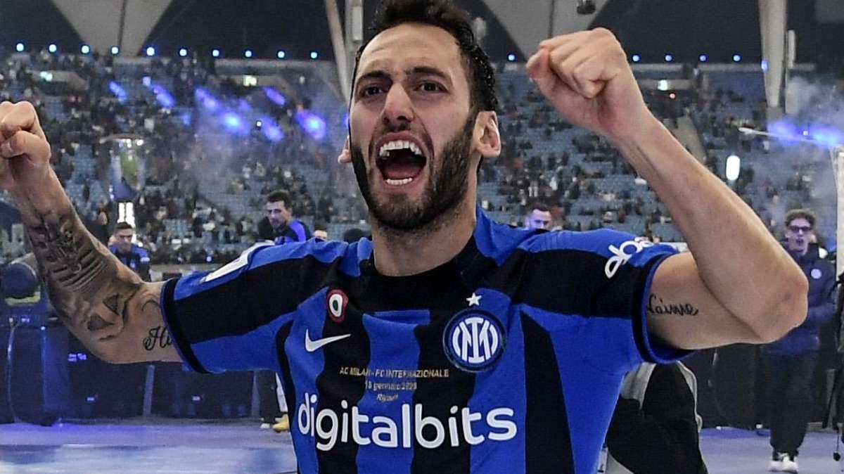 GdS - Rinnovi congelati, serve la Champions. Da Calhanoglu a Bastoni: la situazione