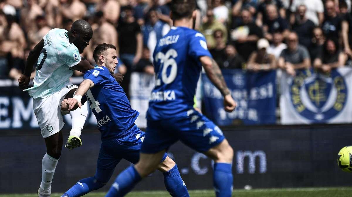Empoli-Inter, all’asta le maglie di 7 giocatori azzurri per sostenere il progetto Play Therapy